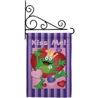 Breeze Decor Kiss Me Frog - Impressions Decorative Metal Fansy Wall Bracket Garden Flag Set GS101042-BO-03