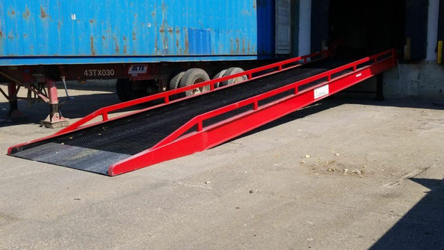 NEW ADJUSTABLE DOCK HEIGHT LOADING RAMP WEARHOUSE in Other in Alberta