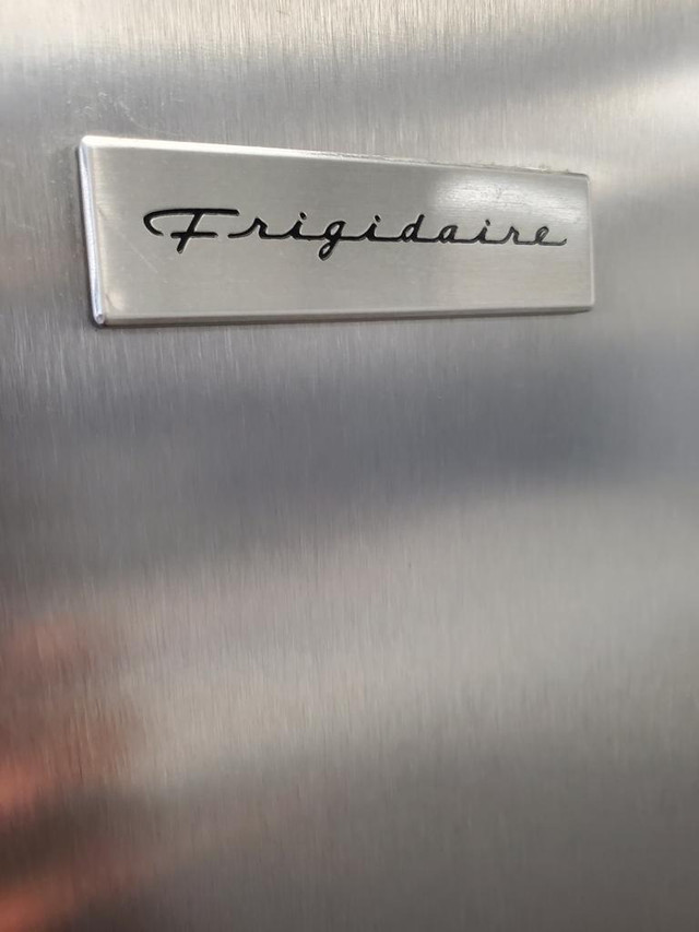 Frigidaire fridge Counter Depth (36 wide), 6 months warranty on cooling system in Refrigerators in Calgary - Image 2