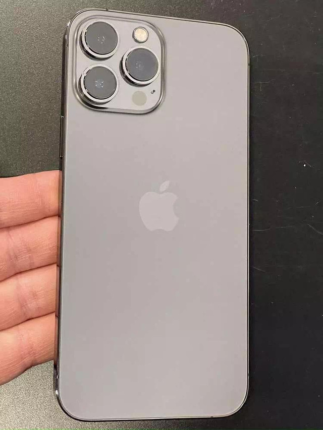 iPhone 13 Pro 256 GB Unlocked -- Buy from a trusted source (with 5-star customer service!) in Cell Phones in Québec City - Image 4