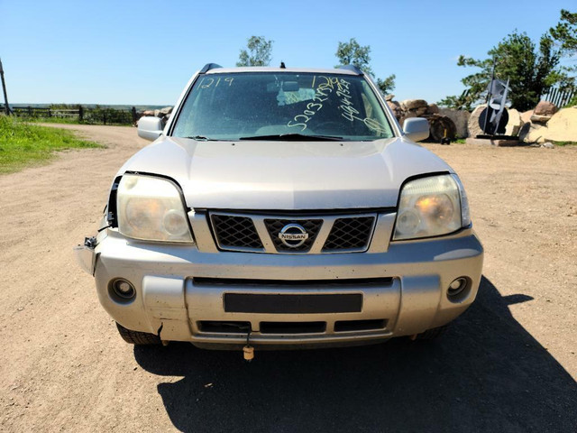 Parting out WRECKING: 2005 Nissan Xtrail x-trail Parts in Other Parts & Accessories - Image 4