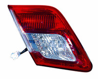 2010-2011 Toyota Camry Trunk Lamp Driver Side (Back-Up Lamp) Japan Built - To2802106