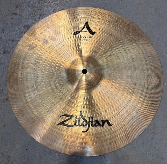 ZILDJIAN A0266 16 A FAST CRASH-CYMBALE - used-usagée in Drums & Percussion