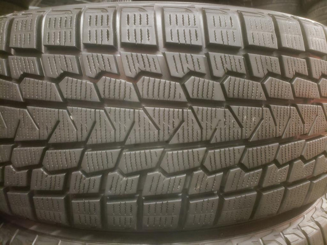 (TH50) 4 Pneus Hiver - 4 Winter Tires 215-55-17 Yokohama 9-10/32 - 5x114.3 - TOYOTA CAMRY in Tires & Rims in Greater Montréal - Image 2