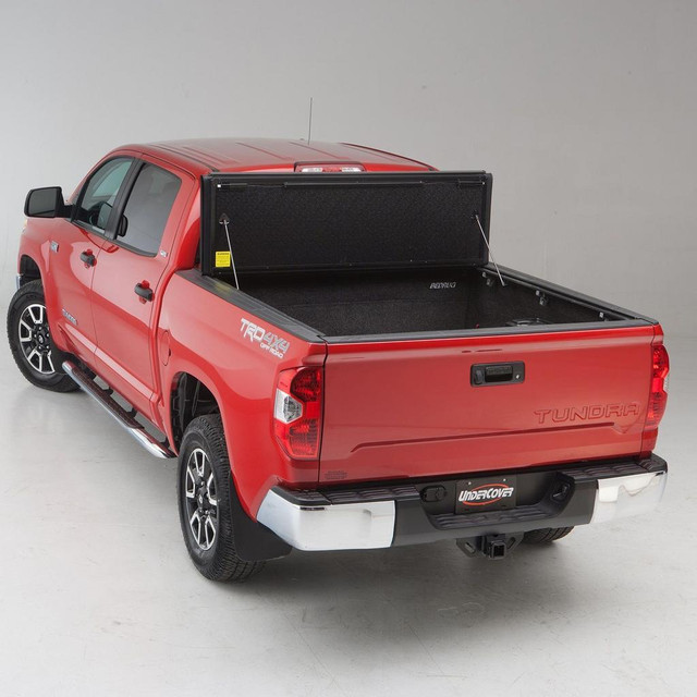 CLEARANCE SALE !!! TONNEAU COVERS FOR VARIOUS MAKES AND MODELS in Other Parts & Accessories in London