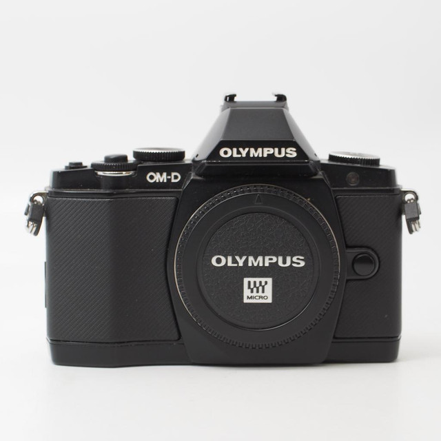 Olympus E-M5 Camera Body (ID - C-843 VM) in Cameras & Camcorders - Image 3