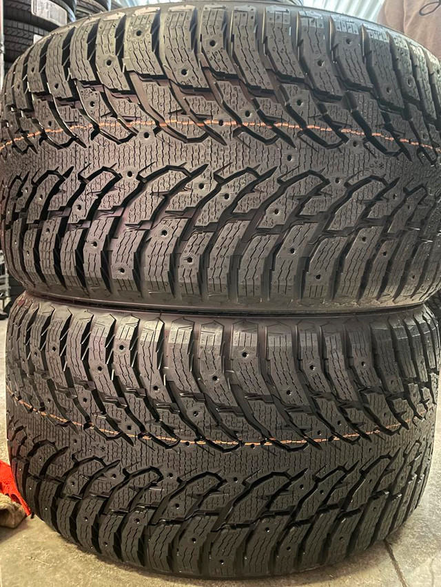 2 x 315/35/21 Nokian winter new in Tires & Rims in Laval / North Shore