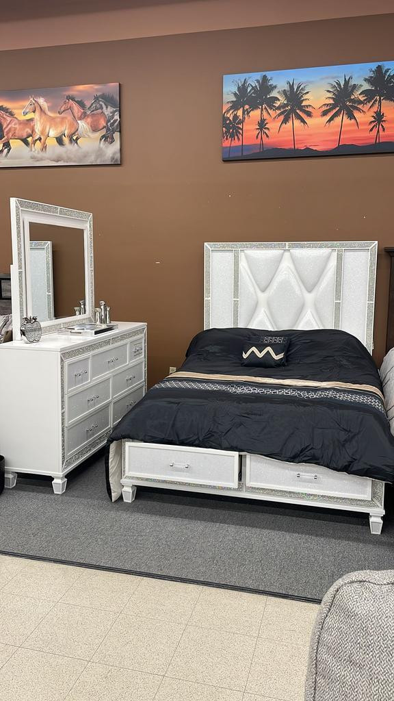 White Modern Bedroom Set Sale !! Huge Sale !! in Beds & Mattresses in London - Image 2