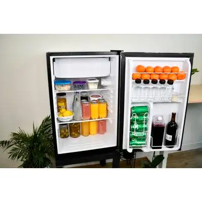Frigidaire Frigidaire 4.5 CU. FT. Compact Refrigerator (Platinum Design)