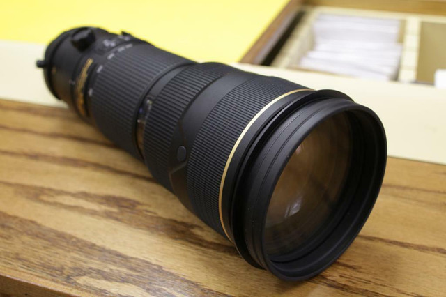 Used Nikon AF-S Nikkor 200-400mm f/4G II ED VR + Case + Additional Drop-In Filter   (ID-1131(RS))   BJ PHOTO in Cameras & Camcorders - Image 3