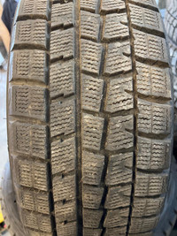 4 pneus dhiver P195/55R16 91T Dunlop Winter Maxx 17.0% dusure, mesure 9-9-10-8/32
