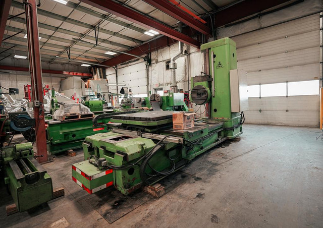 Tos W100 Boring Mill (50 Taper) | Stan Canada in Other Business & Industrial