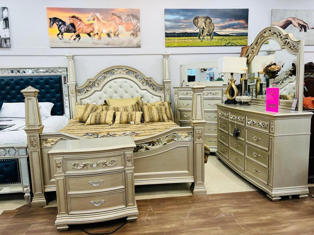 King Traditional Bedroom Set on Clearance !! in Beds & Mattresses in Oakville / Halton Region