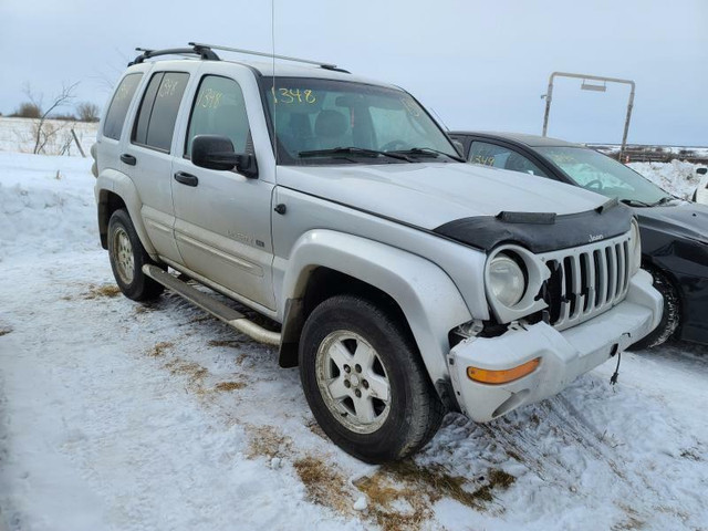 Parting out WRECKING: 2002 Jeep Liberty Limited  Parts in Other Parts & Accessories - Image 2
