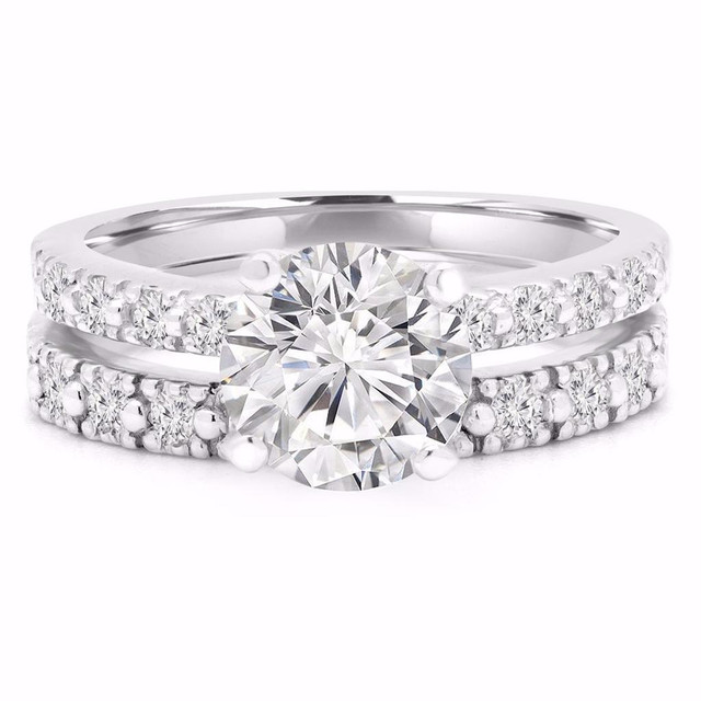ENSEMBLE BAGUES DE MARIAGE À DIAMANTS 1.50 CARAT TOTAL / GOLD DIAMOND WEDDING SET 1.50 CTW in Jewellery & Watches in Ottawa / Gatineau Area - Image 4