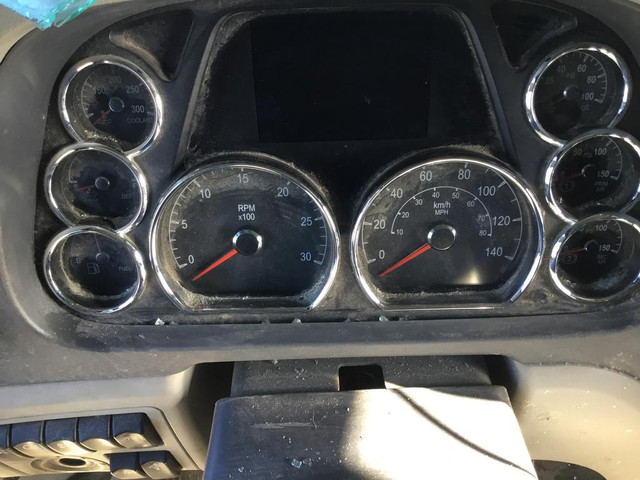 (INSTRUMENT CLUSTER / TABLEAU INDICATEUR)  PETERBILT 579 -Stock Number: H-7093 in Auto Body Parts in British Columbia