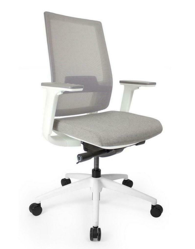 Icon Series Q2 Mesh Office Chair in Chairs & Recliners in Québec