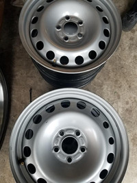 BRAND NEW TAKE OFF FACTORY OEM FORD FOCUS  /   FUSION 16 INCH STEEL WHEEL SET OF FOUR. NO SENSORS.