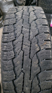 2 pneus dété LT245/75R16 120/116S Nokian Rotiiva AT Plus 61.0% dusure, mesure 7-6/32