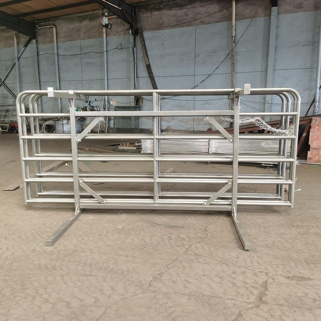 NEW 6 BAR LIVESTOCK FARM GATE FENCING FENCE CATTLE PANEL in Other in Alberta