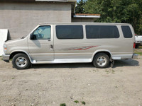 2011 Ford Econoline Wagon E-350 van for parting out only