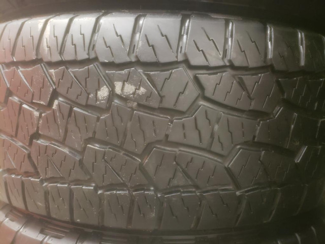 (D41) 4 Pneus Ete - 4 Summer Tires 275-55-20 Hankook 5-6/32 in Tires & Rims in Greater Montréal - Image 3