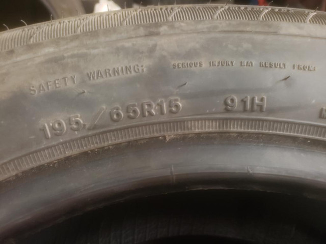(D113) 1 Pneu Ete - 1 Summer Tire 195-65-15 Goodyear 9/32 in Tires & Rims in Greater Montréal - Image 3