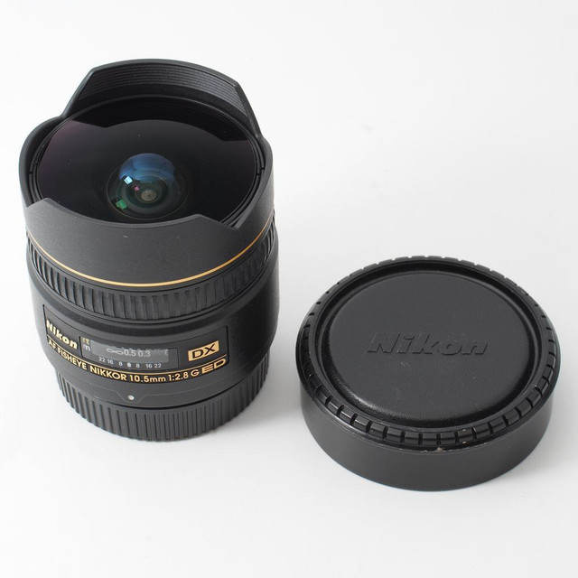 Nikon AF DX Fisheye-NIKKOR 10.5mm f/2.8G ED Lens (ID - 1950) in Cameras & Camcorders