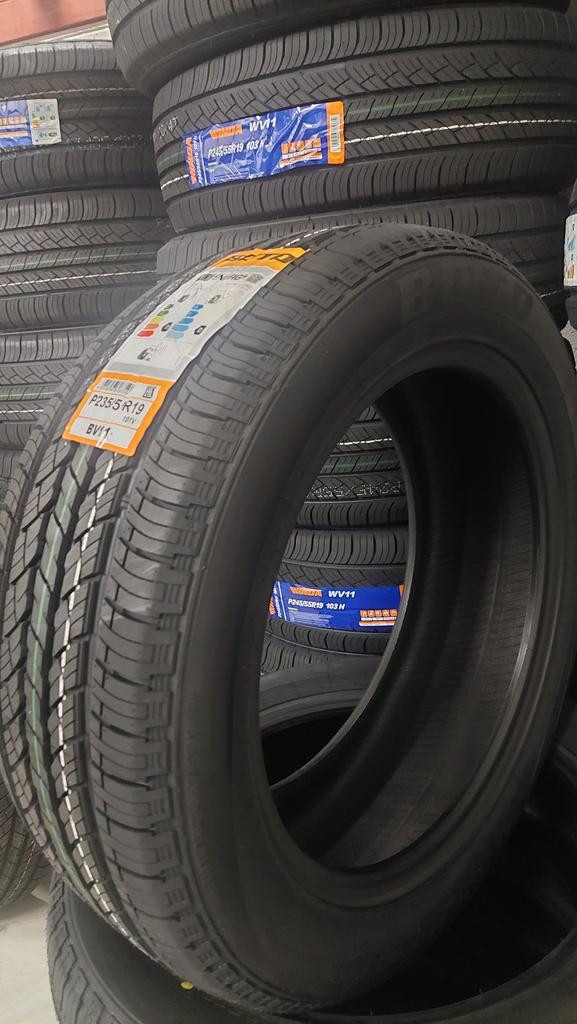 Brand new 235/55R19 All-Season Tire Sale! 2355519 235/55/19 in Tires & Rims in Kelowna - Image 3