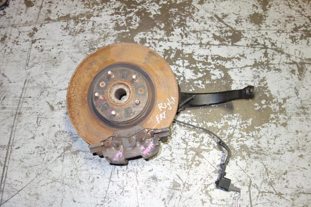 JDM Mazda 6 Spindle Knuckle Hub Caliper Front Passenger Right RH Speed 6 OEM 2006 2007 in Other Parts & Accessories in Longueuil / South Shore - Image 3