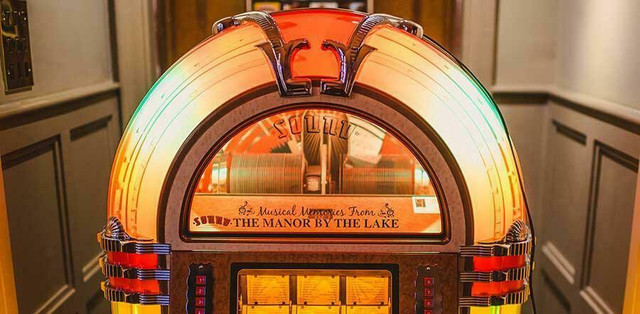 Looking for used working , non working Jukeboxes ( jukebox rescuers ) in Other