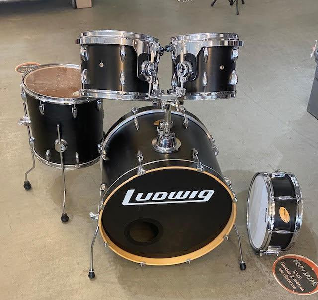 Ludwig Accent CS Custom 10-12-14f-22-snare 14x5 Shell Kit noir mate - used-usagé in Drums & Percussion