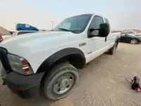2006 Ford Super Duty F-250 Supercab 142 XL 4WD: ONLY FOR PARTS