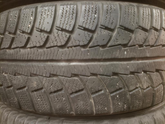 (DH173) 2 Pneus Hiver - 2 Winter Tires 235-55-17 Gislaved 7/32 in Tires & Rims in Greater Montréal - Image 3