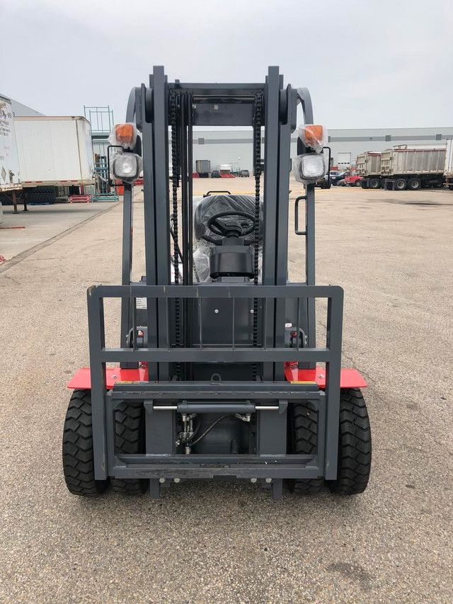 NEW CANLIFT DUAL FUEL 4000 LBS FORKLIFT FG18L1 in Other Business & Industrial in Alberta - Image 4