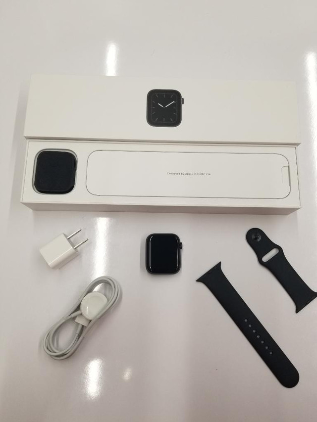 Spring SALE!!! APPLE WATCH Series 4 40MM 44MM, Cellular GPS!!! New Charger  1 YEAR Warranty!!! in Cell Phones - Image 2