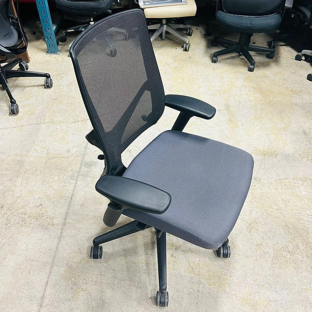 Allsteel Relate Side Chair-Excellent Condition-Call us now! in Chairs & Recliners in Toronto (GTA) - Image 2