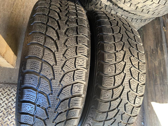 225/60/17 SNOW TIRES WINTER CLAW SET OF 2 $140.00 TAG#N1611 (NPLN503144N3) MIDLAND ON. in Tires & Rims in Ontario