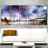 Made in Canada - Design Art Brooklyn Bridge over East River 5 Piece Wall Art on Wrapped Canvas Set