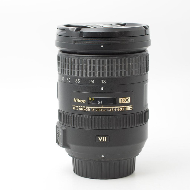 Nikon AF-S DX NIKKOR 18-200mm f3.5-5.6G ED VR II Lens (ID - 2092) in Cameras & Camcorders