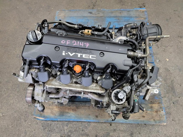 JDM Honda Civic 2006-2011 R18A 1.8L Engine and Manual Transmission in Engine & Engine Parts - Image 2