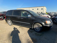 2015 - CHRYSLER TOWN &amp; COUNTRY FOR PARTS