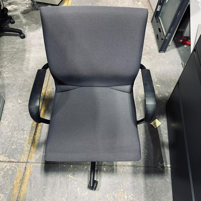 Steelcase Protege Chair in Excellent Condition-Call us now! dans Chaises, Fauteuils inclinables  à Région du Grand Toronto