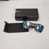 (54652-1) Oakley OO9102-J955 Sunglasses