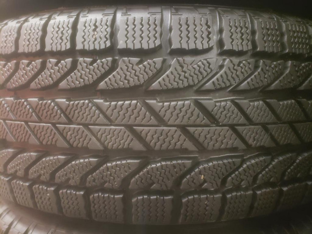 (TH49) 4 Pneus Hiver - 4 Winter Tires 215-60-16 BF Goodrich 10-11/32 - 5x114.3 - TOYOTA CAMRY in Tires & Rims in Greater Montréal - Image 3