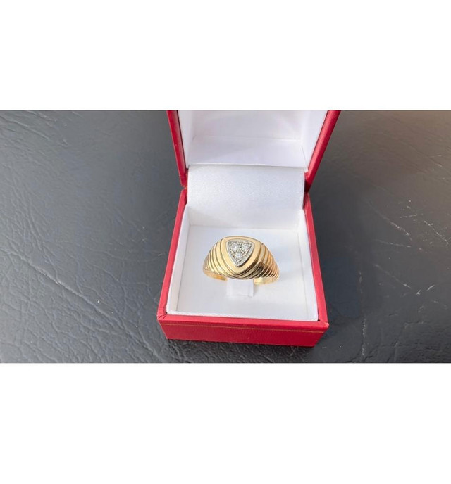 #463 - 18k Yellow Gold, Custom Diamond Ring, Size 10 1/2 in Jewellery & Watches - Image 4