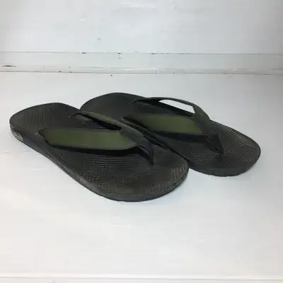 Size: US 9 Awesome flip flops made by Chaco, with Vibram soles. They are in overall excellent condit...