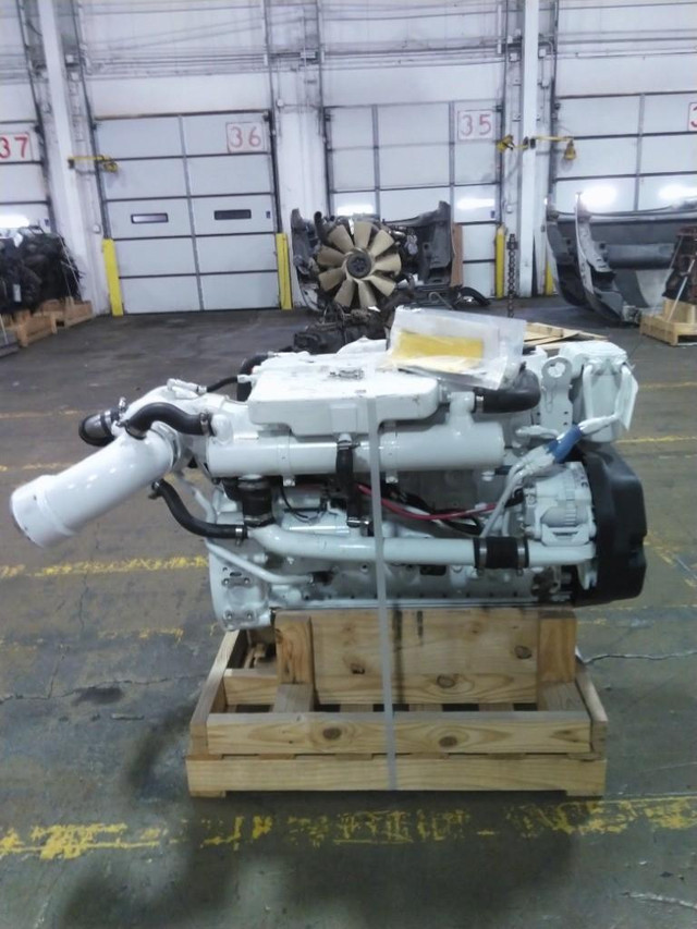 New Cummins Marine Motor With Warranty in Engine & Engine Parts - Image 2