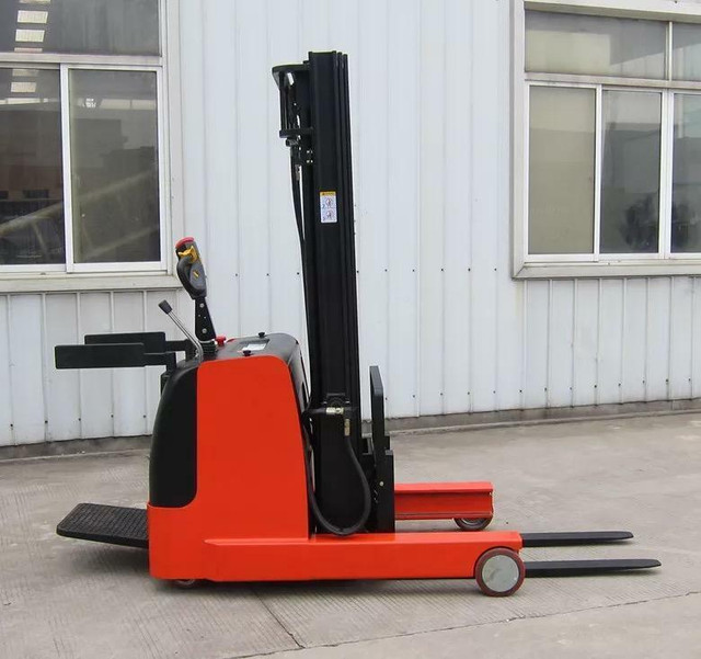 Finance available : Brand new Counterbalance Electric Stacker 800kg (1763 lbs)  / 1600kg (3527lbs) With warranty in Power Tools - Image 2