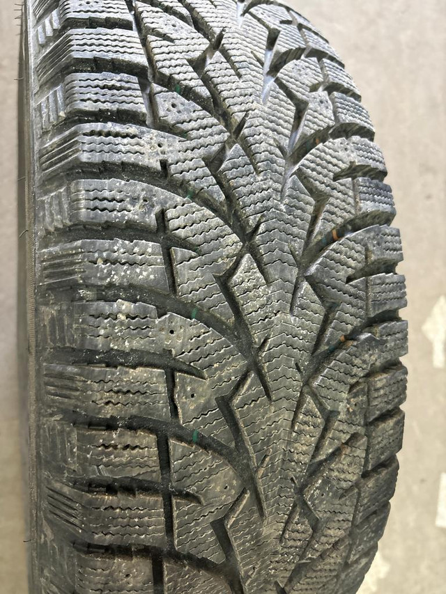 4 pneus dhiver P235/65R17 108T Toyo Observe G3 ice 0.0% dusure, mesure 12-12-12-12/32 in Tires & Rims in Québec City - Image 2